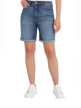 Wrangler Ladies’ Denim Short - size 4